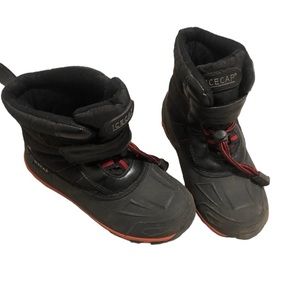 Icecap winter boots, size 1 boys